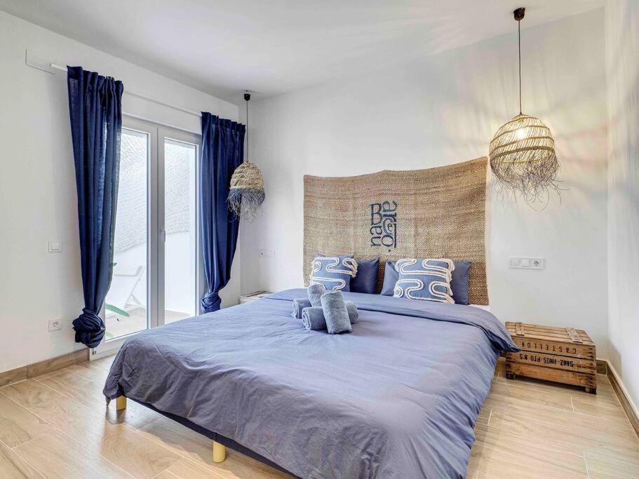 Casa Mandarina: 4 Bedrooms - 2 Terraces - Parking L'Hospitalet de Llobregat Exterior photo
