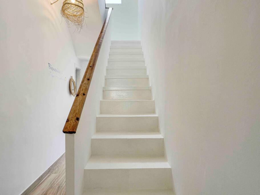 Casa Mandarina: 4 Bedrooms - 2 Terraces - Parking L'Hospitalet de Llobregat Exterior photo