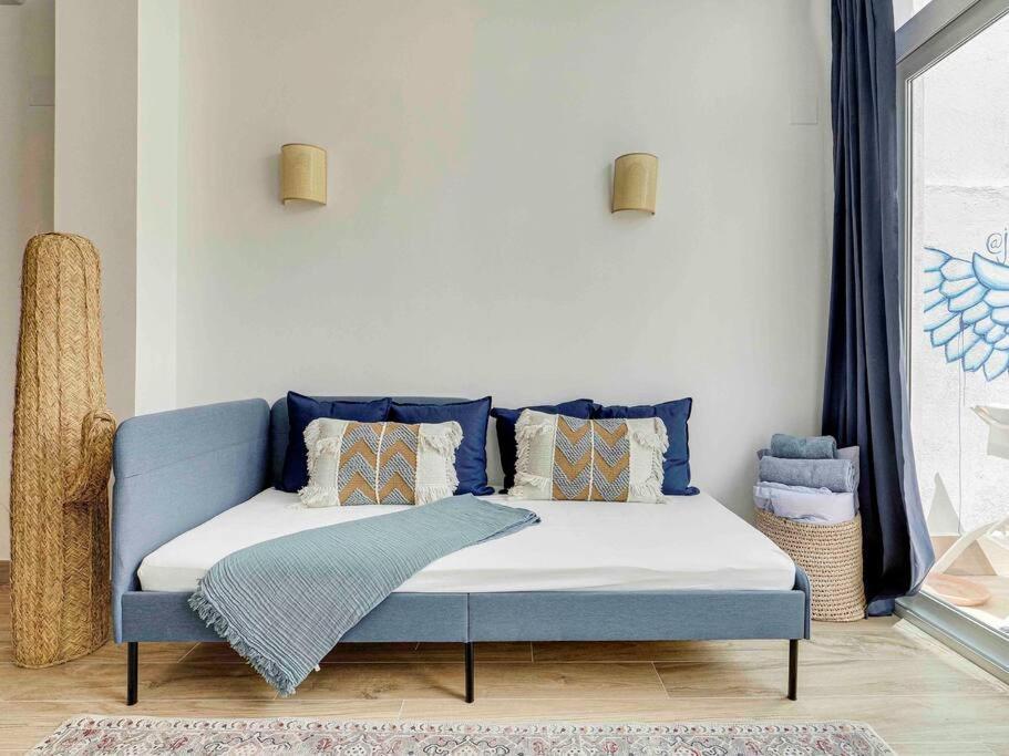 Casa Mandarina: 4 Bedrooms - 2 Terraces - Parking L'Hospitalet de Llobregat Exterior photo