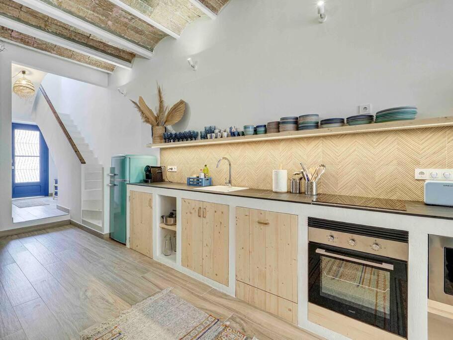 Casa Mandarina: 4 Bedrooms - 2 Terraces - Parking L'Hospitalet de Llobregat Exterior photo