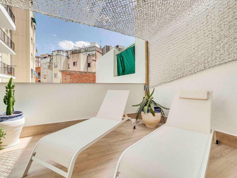 Casa Mandarina: 4 Bedrooms - 2 Terraces - Parking L'Hospitalet de Llobregat Exterior photo